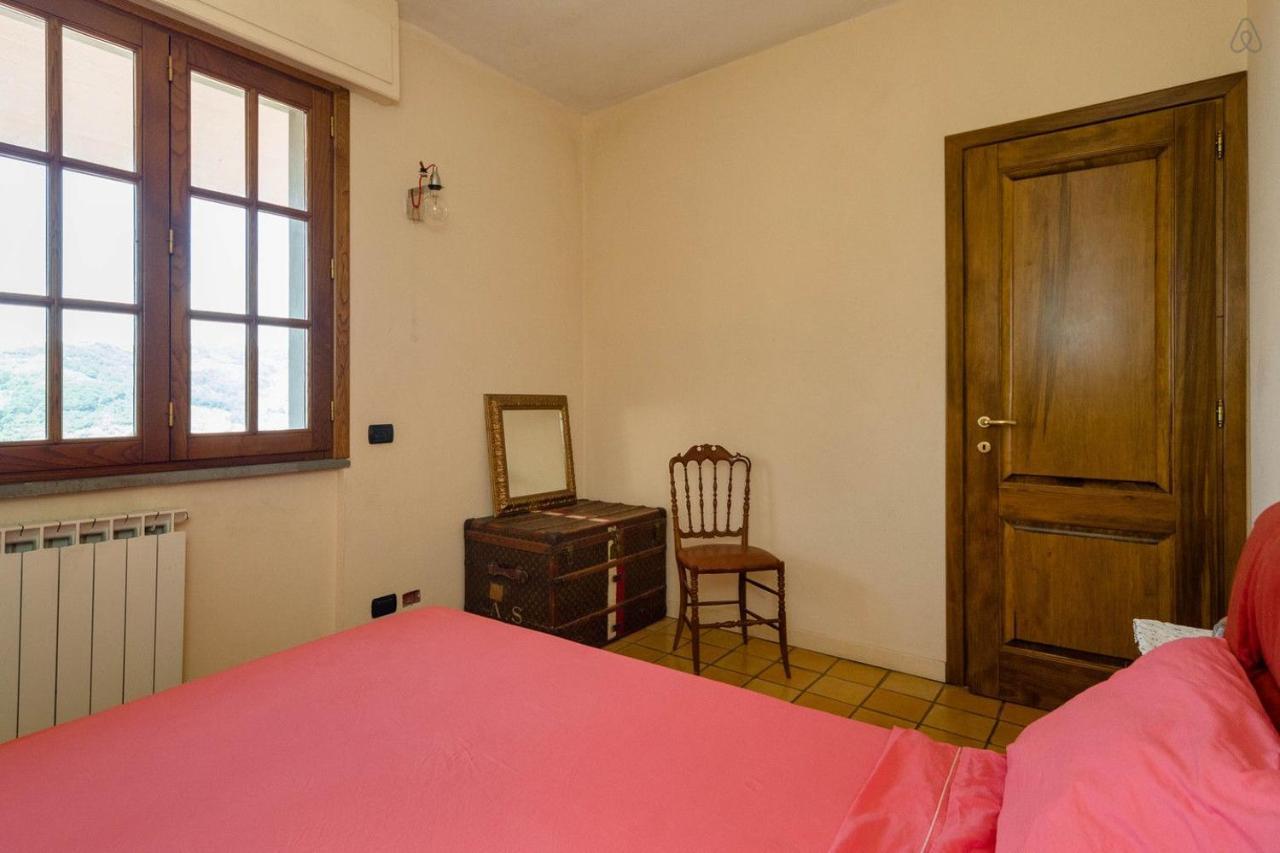 Room In Villa - Room In The Hills With Garden And Sea View San Salvatore  Exterior photo